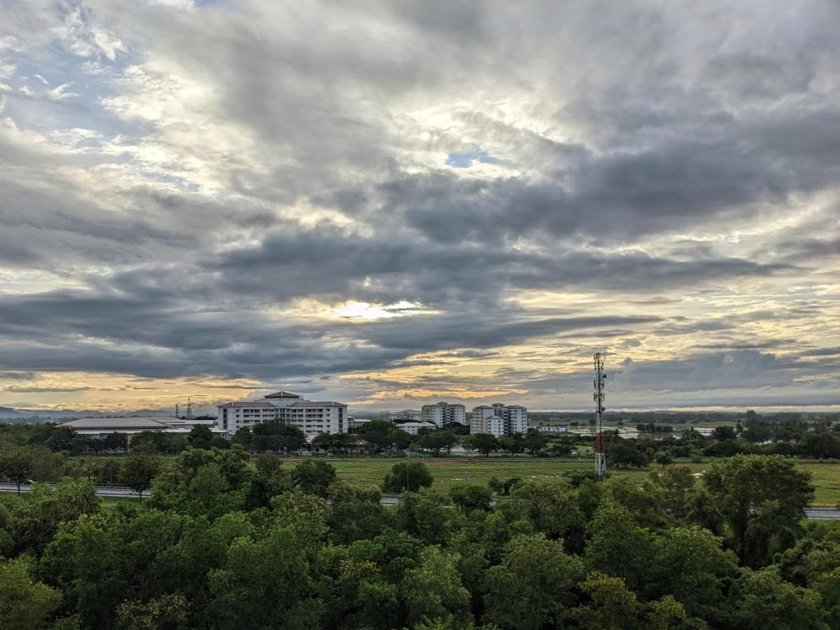 Alor Setar Imperio By Im Staycation 3Bedroom & Rooftop Pool エクステリア 写真